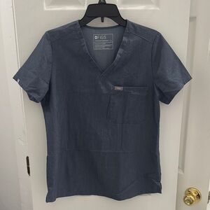 Figs Women Short Sleeve V-Neck Tee in Dark Blue